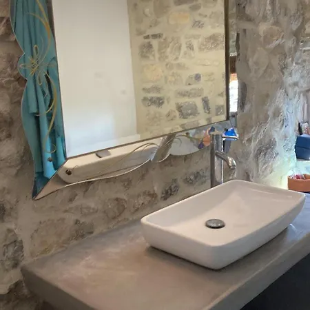 度假居 Charming Stone House Les Matelles